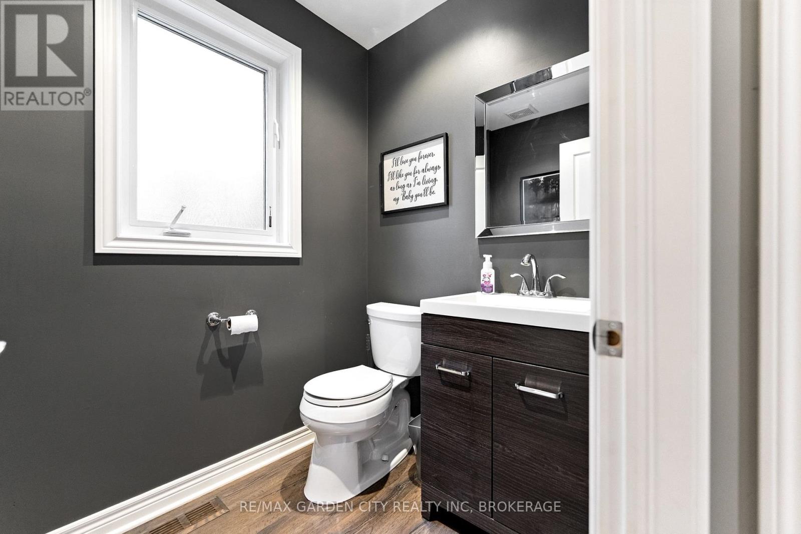 6456 Armelina Crescent, Niagara Falls, Ontario  L2H 0B4 - Photo 21 - X12325150