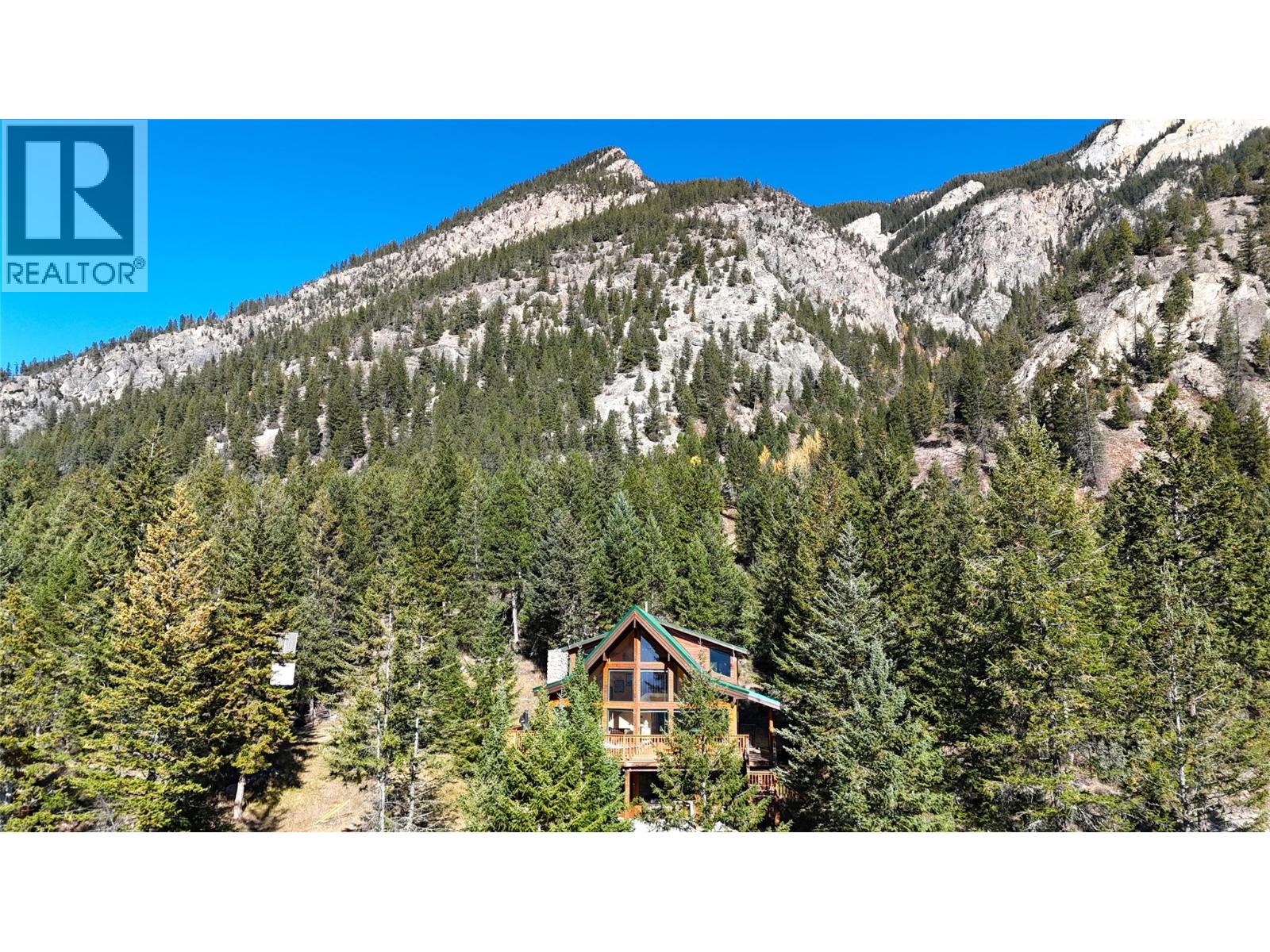 5285 Greenwood Road, edgewater, British Columbia