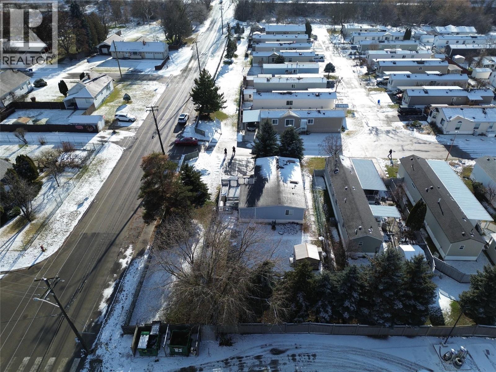 7225 Boundary Drive Unit# 10, Grand Forks, British Columbia  V0H 1H0 - Photo 4 - 10372256