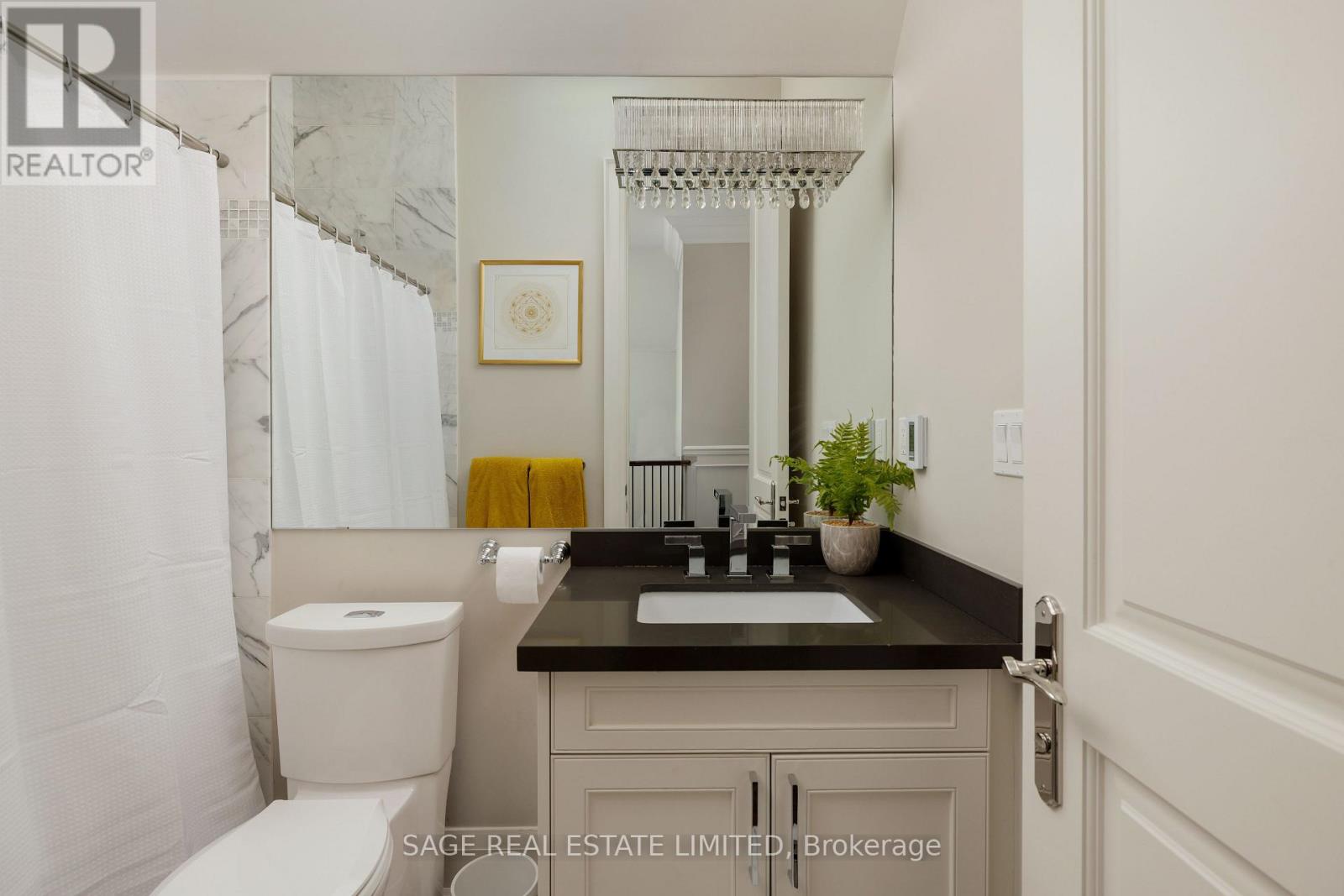 228 Deloraine Avenue, Toronto, Ontario  M5M 2B3 - Photo 26 - C12705016