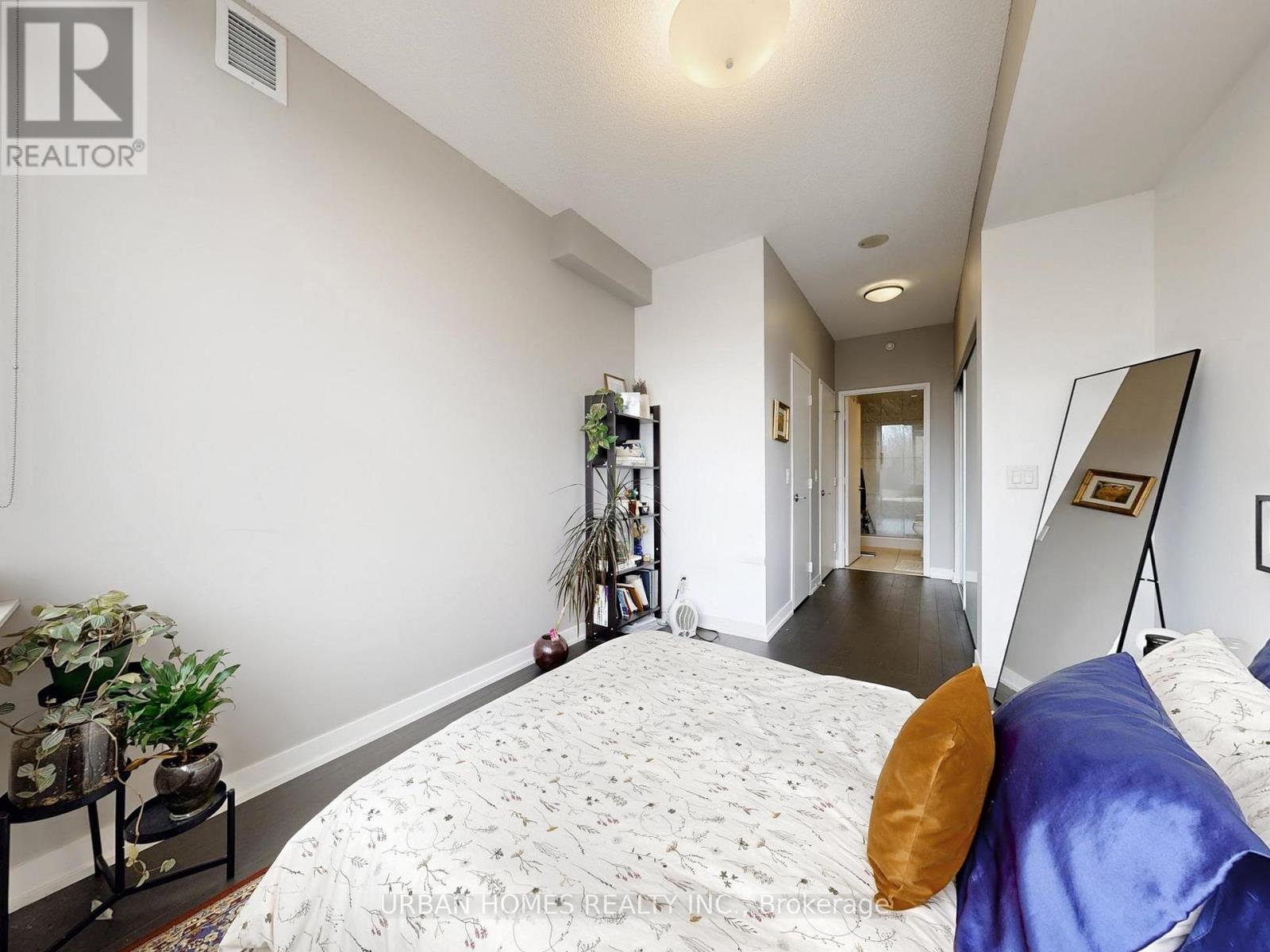 S202 - 120 Bayview Avenue, Toronto, Ontario  M5A 3R7 - Photo 14 - C12705066