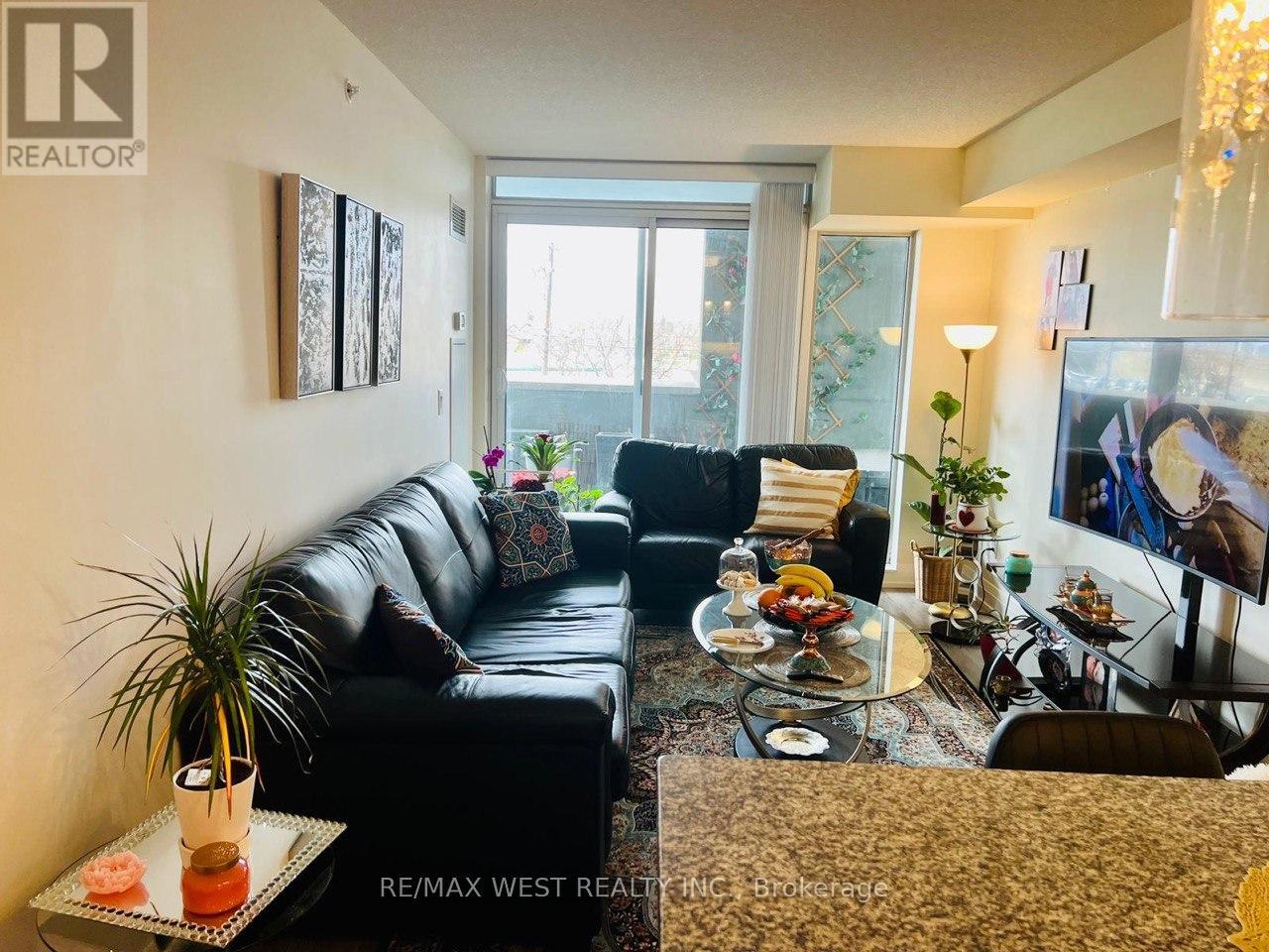 211e - 555 Wilson Avenue, Toronto, Ontario  M3H 0C5 - Photo 2 - C12705080