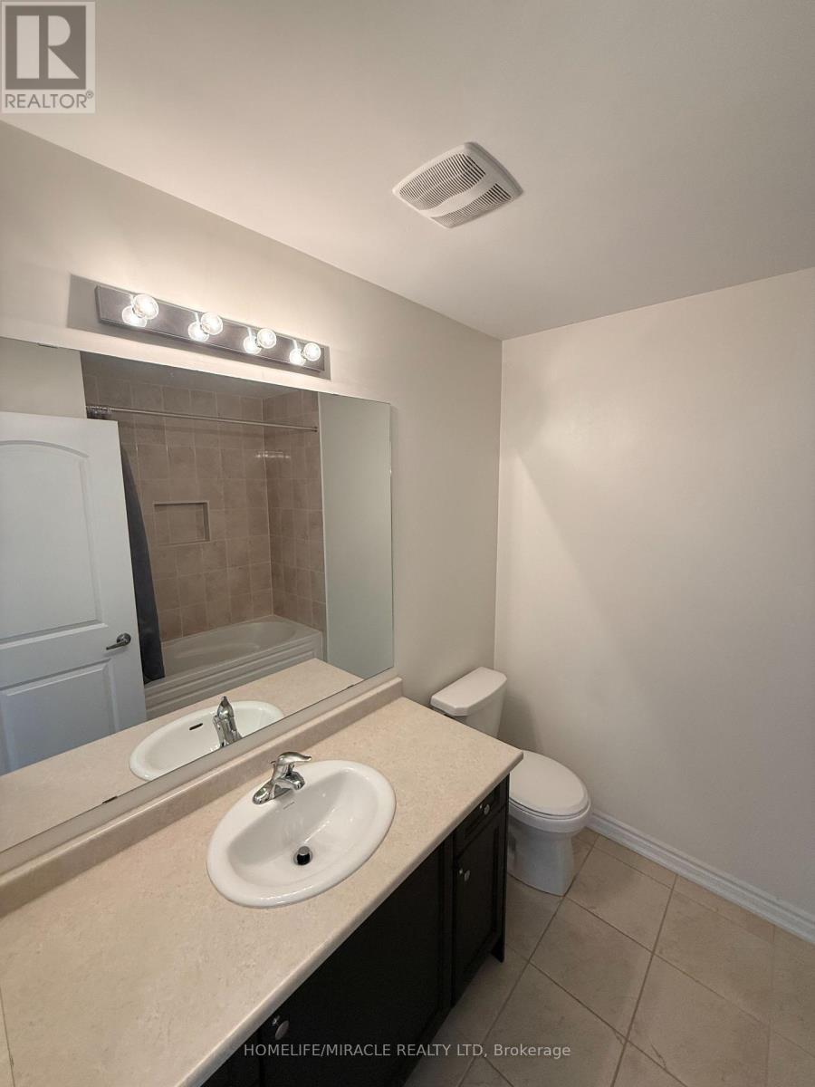 27 Mountainside Crescent, Whitby, Ontario  L1R 0P5 - Photo 24 - E12705030