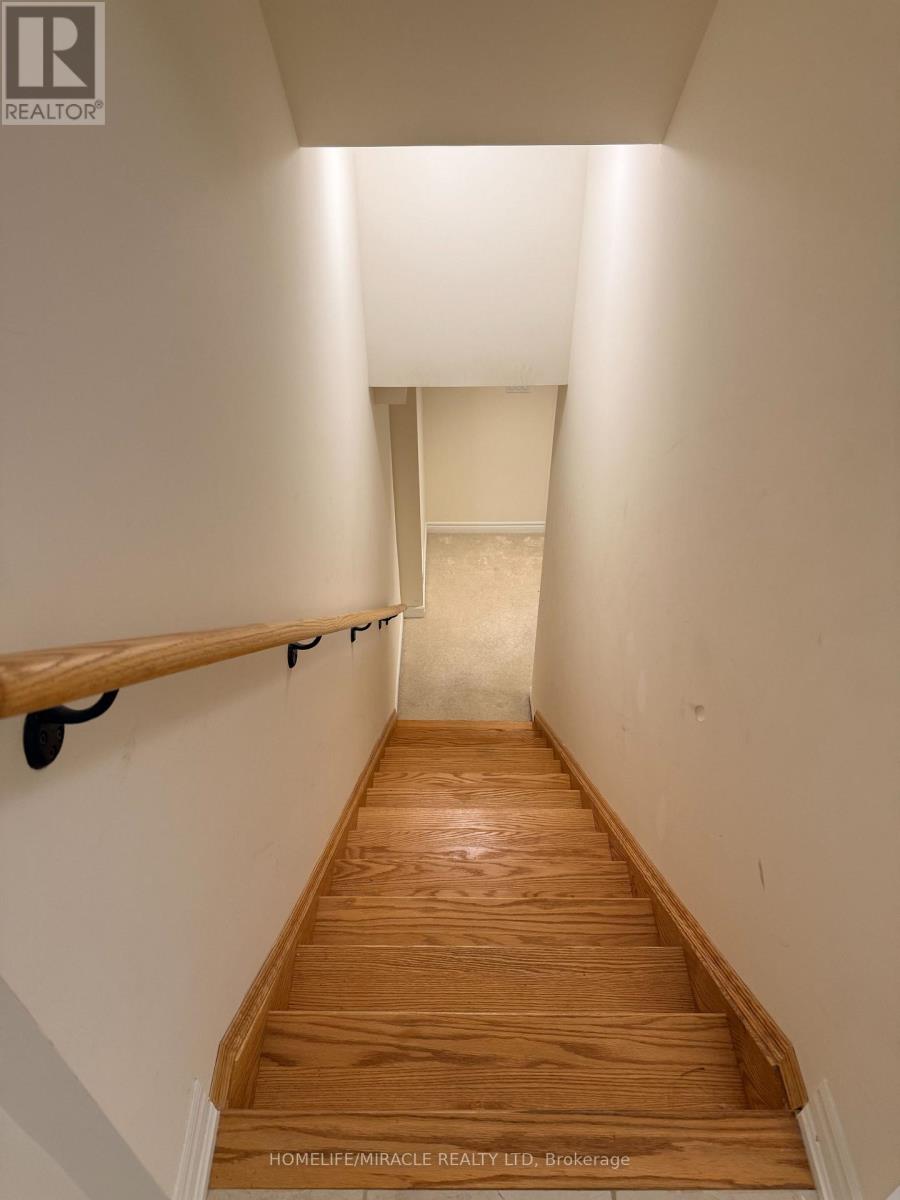 27 Mountainside Crescent, Whitby, Ontario  L1R 0P5 - Photo 25 - E12705030