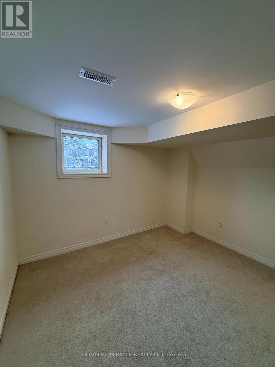 27 Mountainside Crescent, Whitby, Ontario  L1R 0P5 - Photo 27 - E12705030