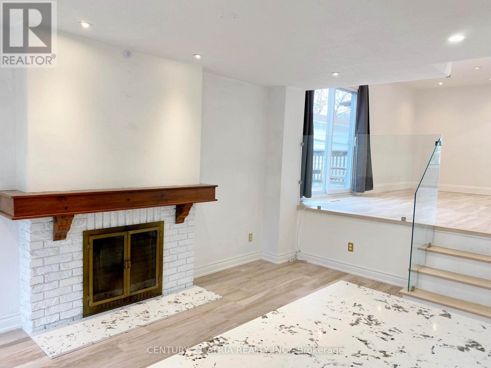 37 Springhead Gardens, Richmond Hill, Ontario  L4C 5C1 - Photo 10 - N12704962