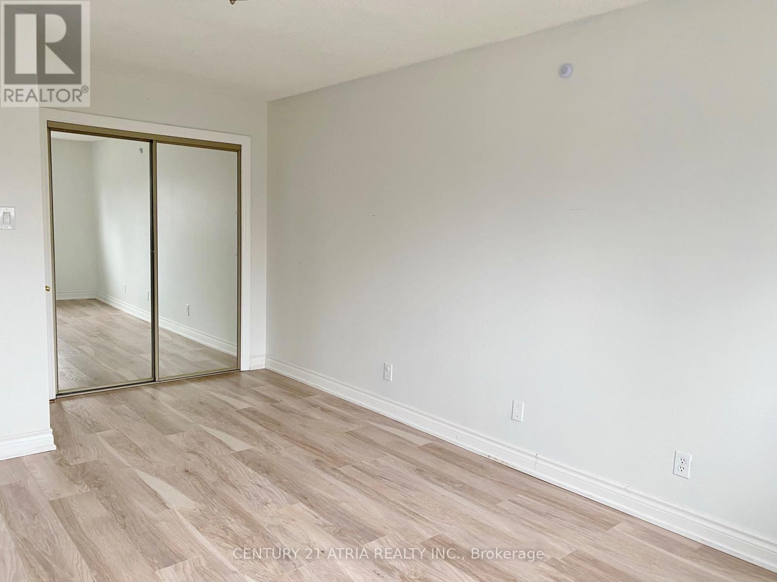 37 Springhead Gardens, Richmond Hill, Ontario  L4C 5C1 - Photo 13 - N12704962