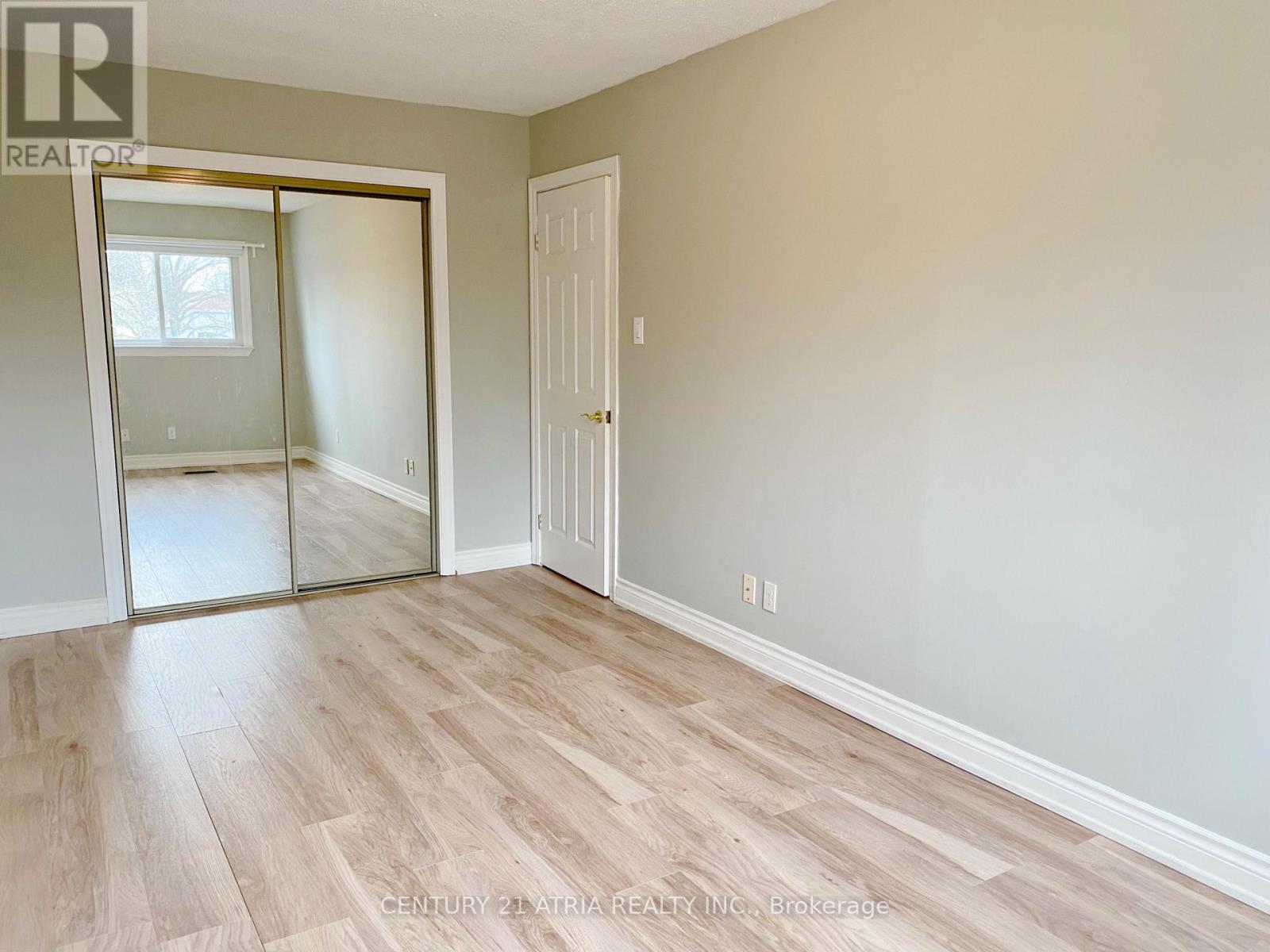 37 Springhead Gardens, Richmond Hill, Ontario  L4C 5C1 - Photo 14 - N12704962