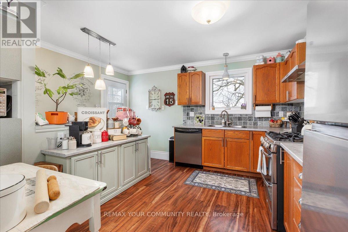 21 Malone Road, Georgina, Ontario  L0E 1L0 - Photo 14 - N12705130