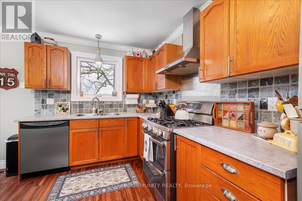 21 Malone Road, Georgina, Ontario  L0E 1L0 - Photo 15 - N12705130