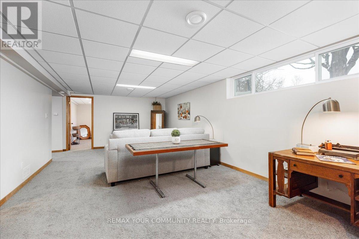 21 Malone Road, Georgina, Ontario  L0E 1L0 - Photo 21 - N12705130