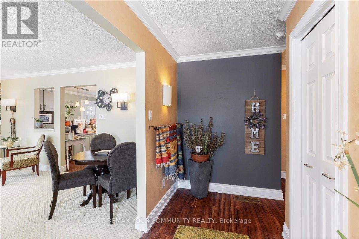 21 Malone Road, Georgina, Ontario  L0E 1L0 - Photo 6 - N12705130