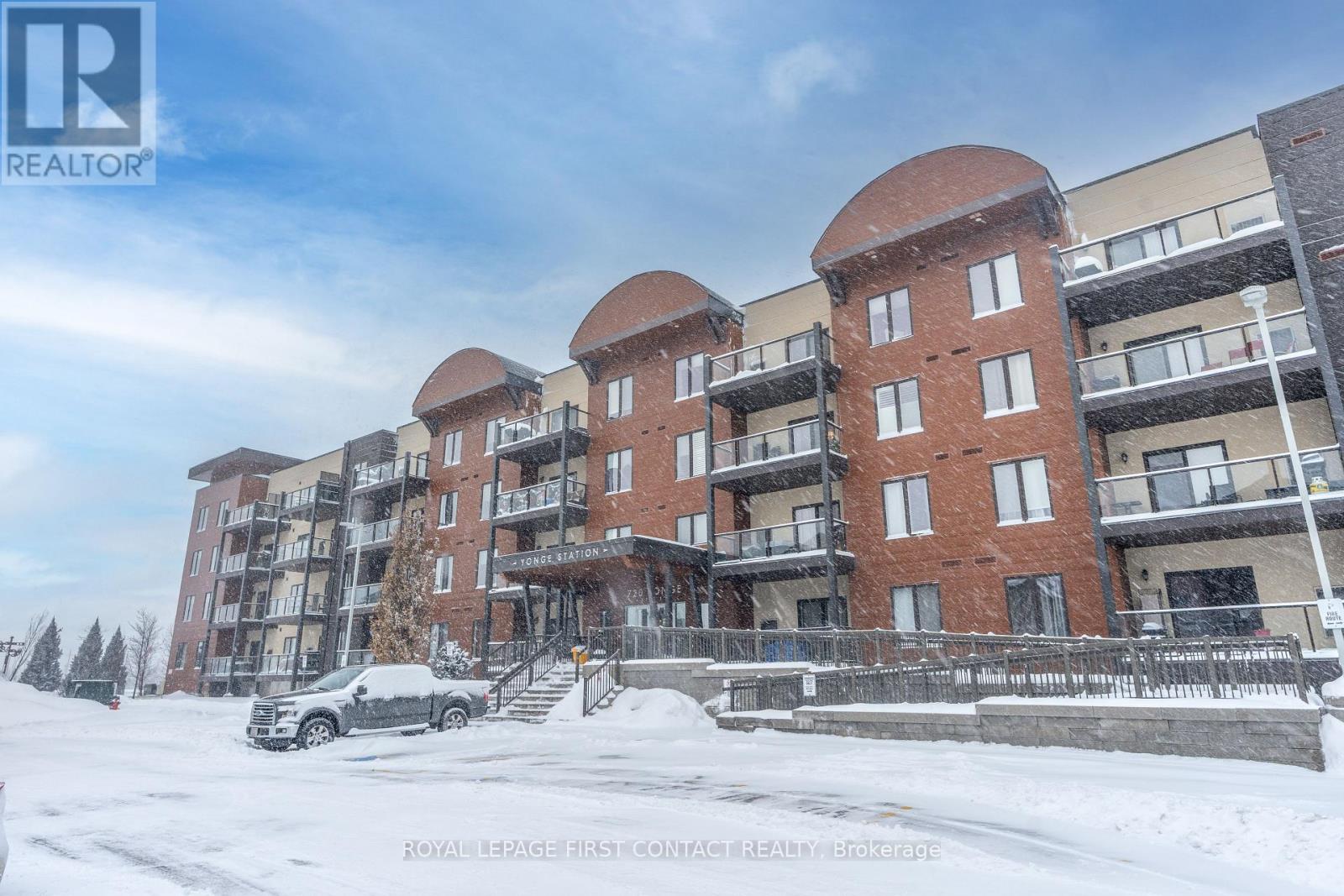 311 - 720 YONGE STREET, Barrie, Ontario