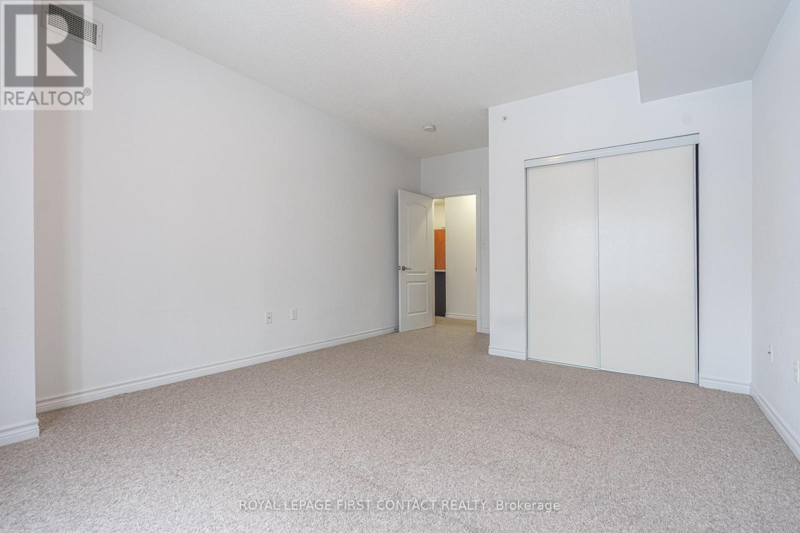 311 - 720 Yonge Street, Barrie, Ontario  L9J 0G9 - Photo 8 - S12705014