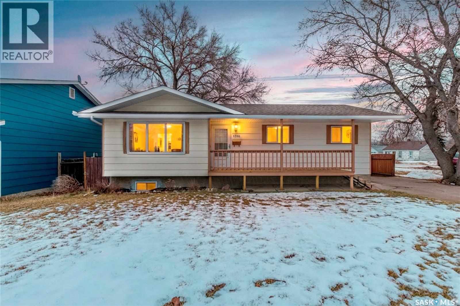 1386 Manitou CRESCENT, Moose Jaw, Saskatchewan