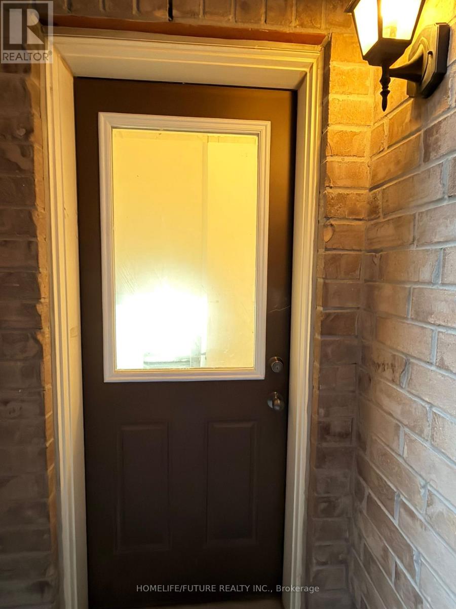 Bsmt - 5 Oxendon Road, Brampton, Ontario  L7A 4M4 - Photo 2 - W12703904