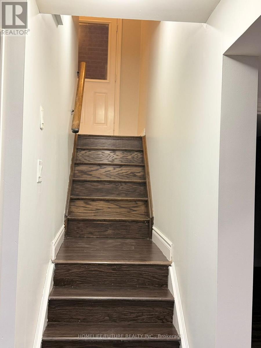 Bsmt - 5 Oxendon Road, Brampton, Ontario  L7A 4M4 - Photo 3 - W12703904