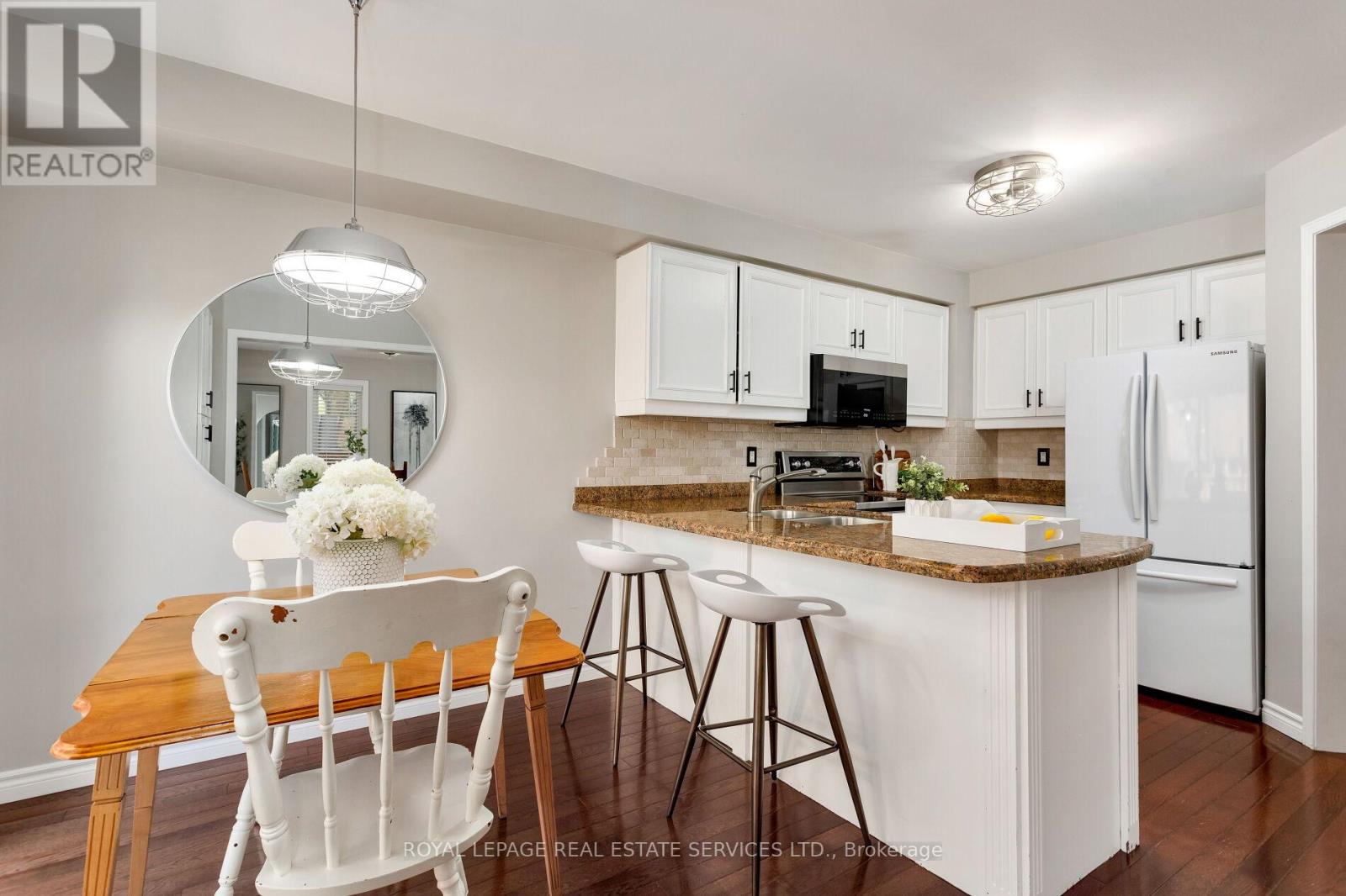 7 - 2006 Glenada Crescent, Oakville, Ontario  L6H 5R9 - Photo 18 - W12704982