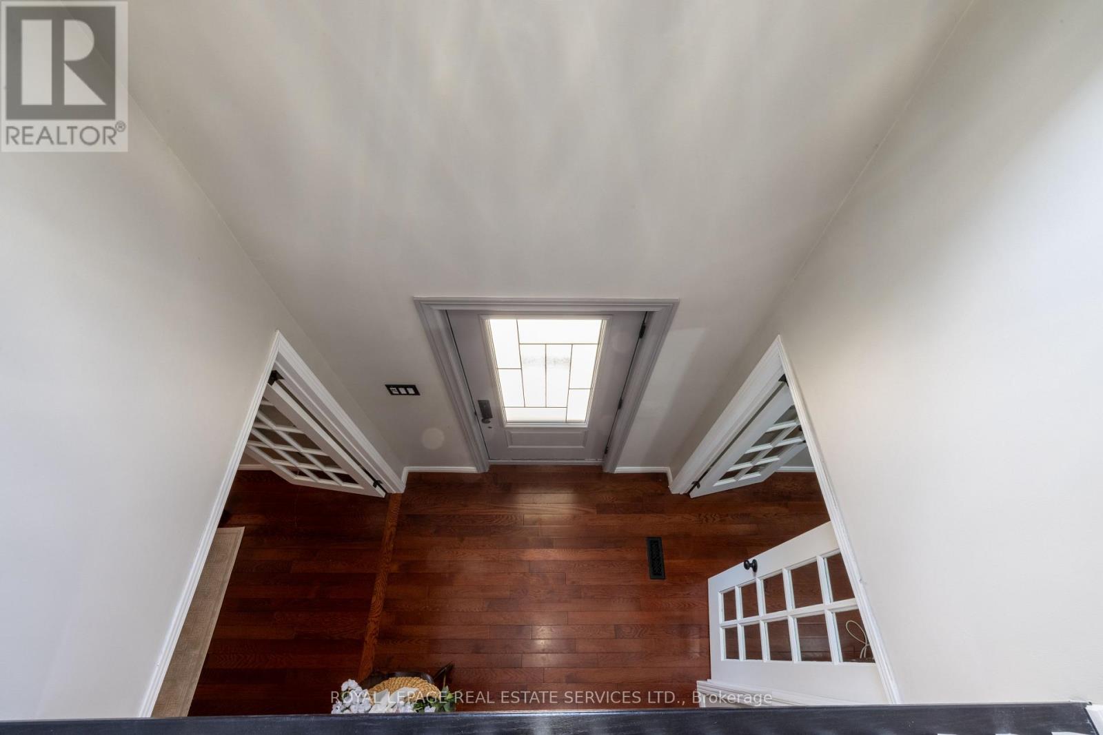 7 - 2006 Glenada Crescent, Oakville, Ontario  L6H 5R9 - Photo 4 - W12704982