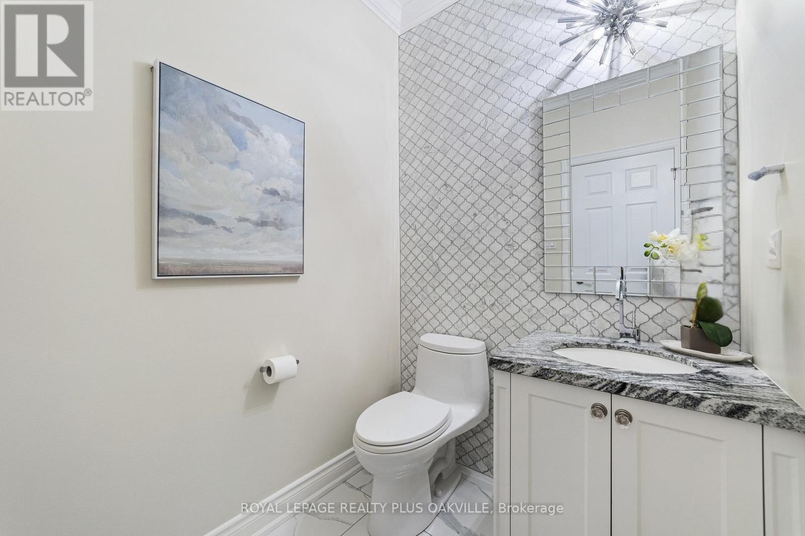 1189 Glen Road, Mississauga, Ontario  L5H 3K7 - Photo 13 - W12705008