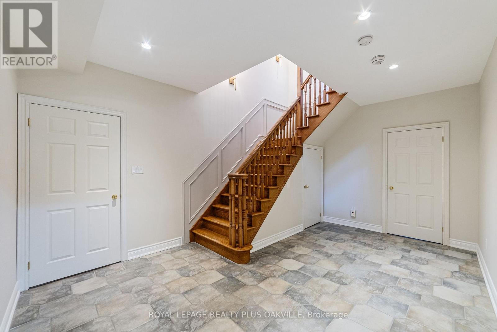 1189 Glen Road, Mississauga, Ontario  L5H 3K7 - Photo 42 - W12705008