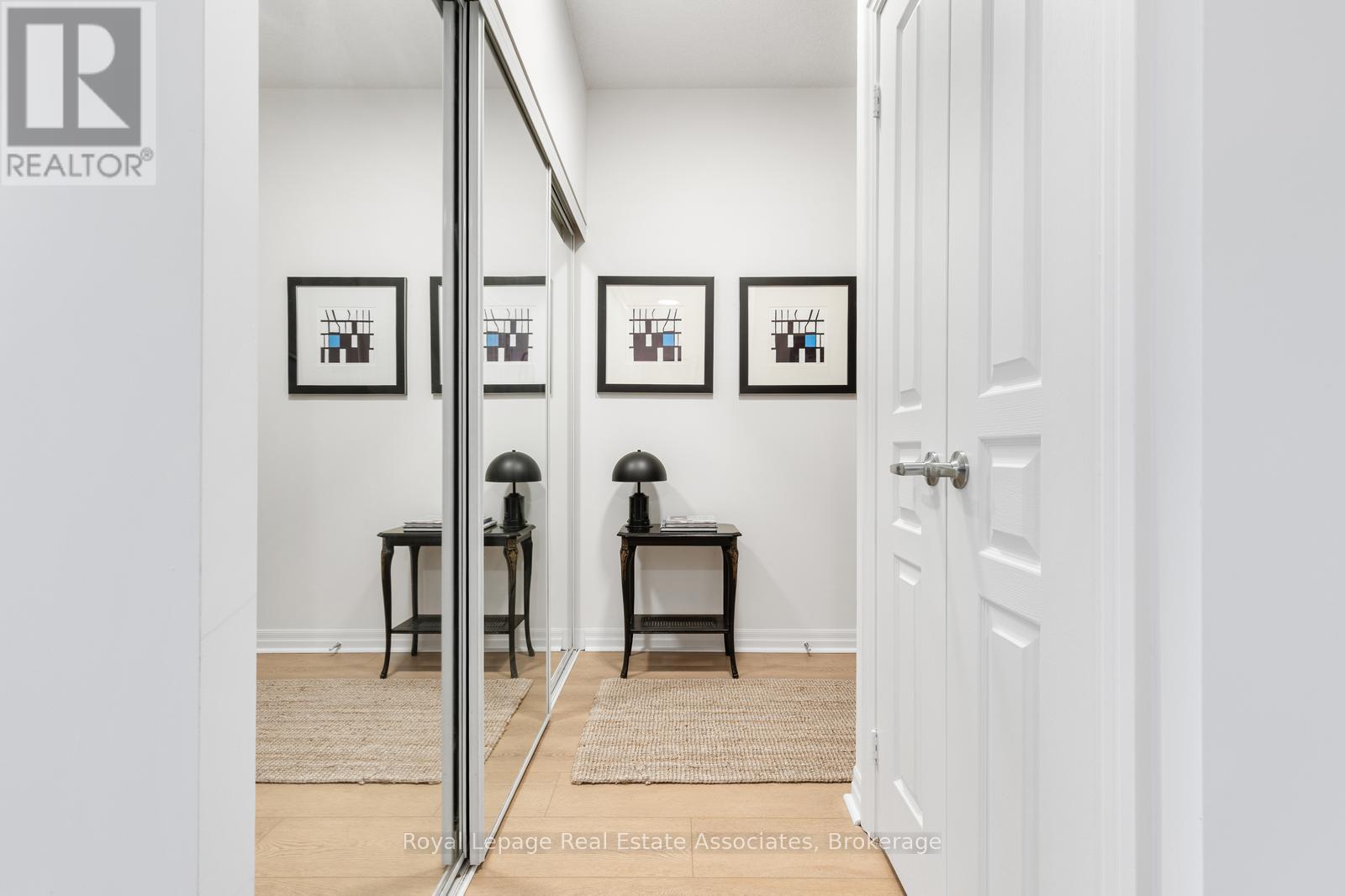 3101 - 225 Webb Drive, Mississauga, Ontario  L5B 4P2 - Photo 2 - W12705020