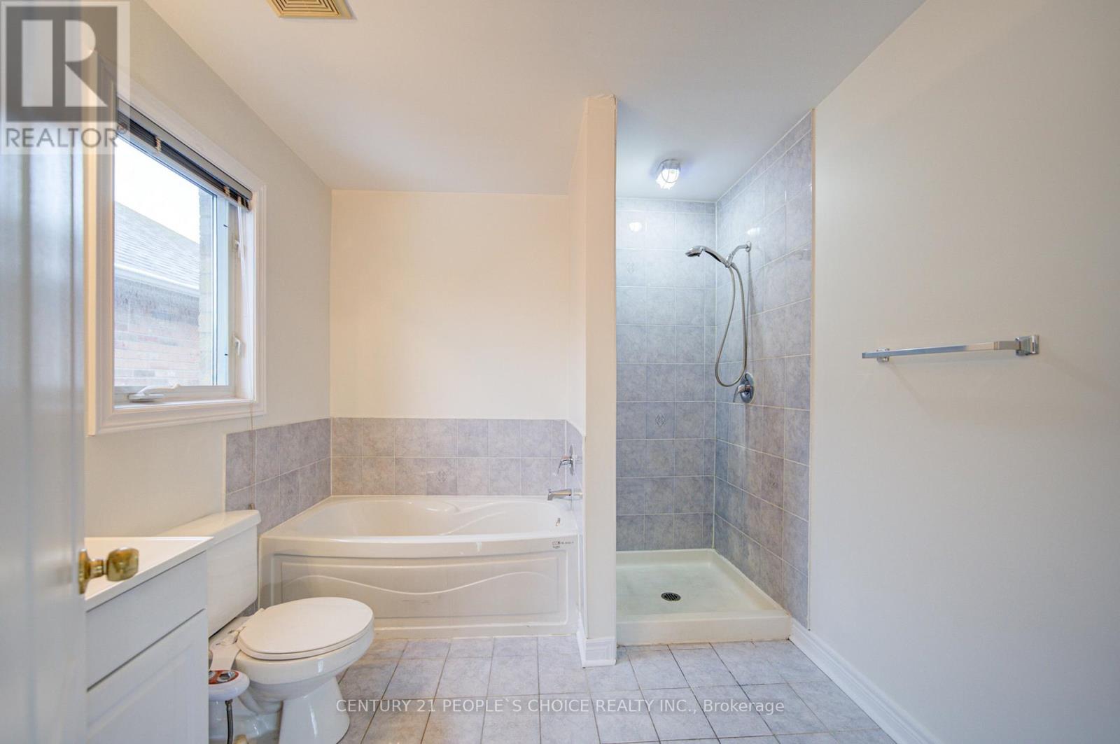 769 Fable Crescent, Mississauga, Ontario  L5W 1S1 - Photo 31 - W12705034