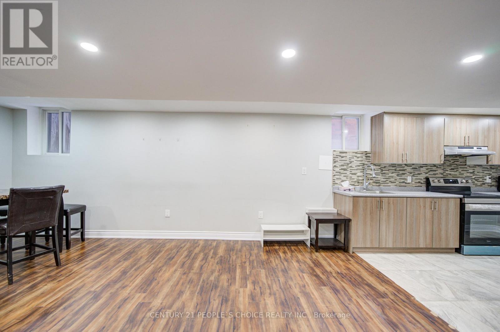 769 Fable Crescent, Mississauga, Ontario  L5W 1S1 - Photo 39 - W12705034