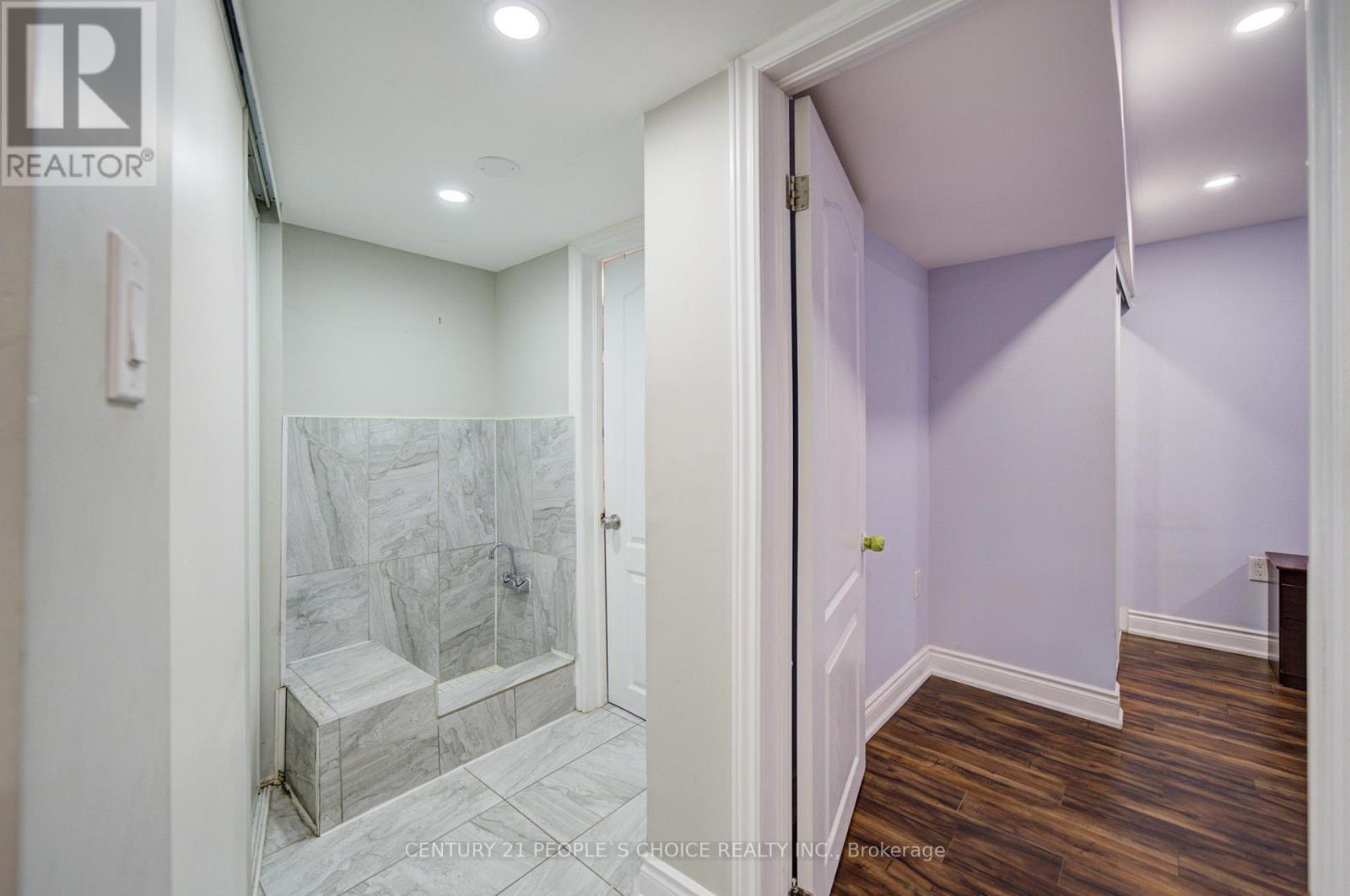 769 Fable Crescent, Mississauga, Ontario  L5W 1S1 - Photo 46 - W12705034