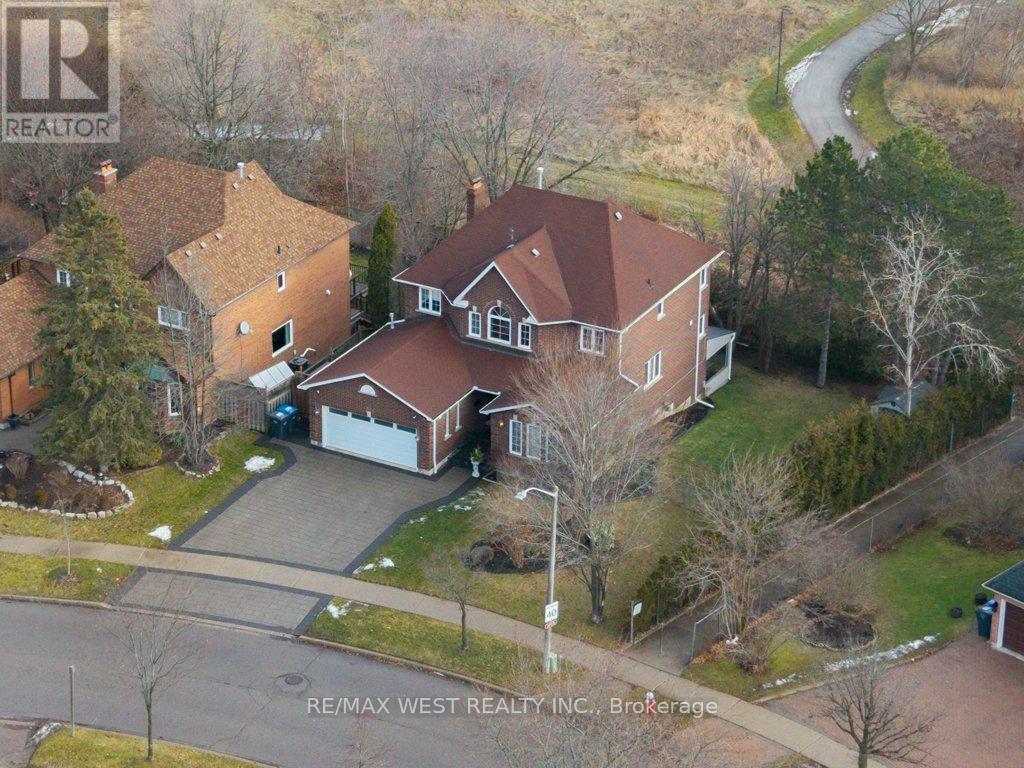 1806 SEVENOAKS DRIVE, Mississauga, Ontario