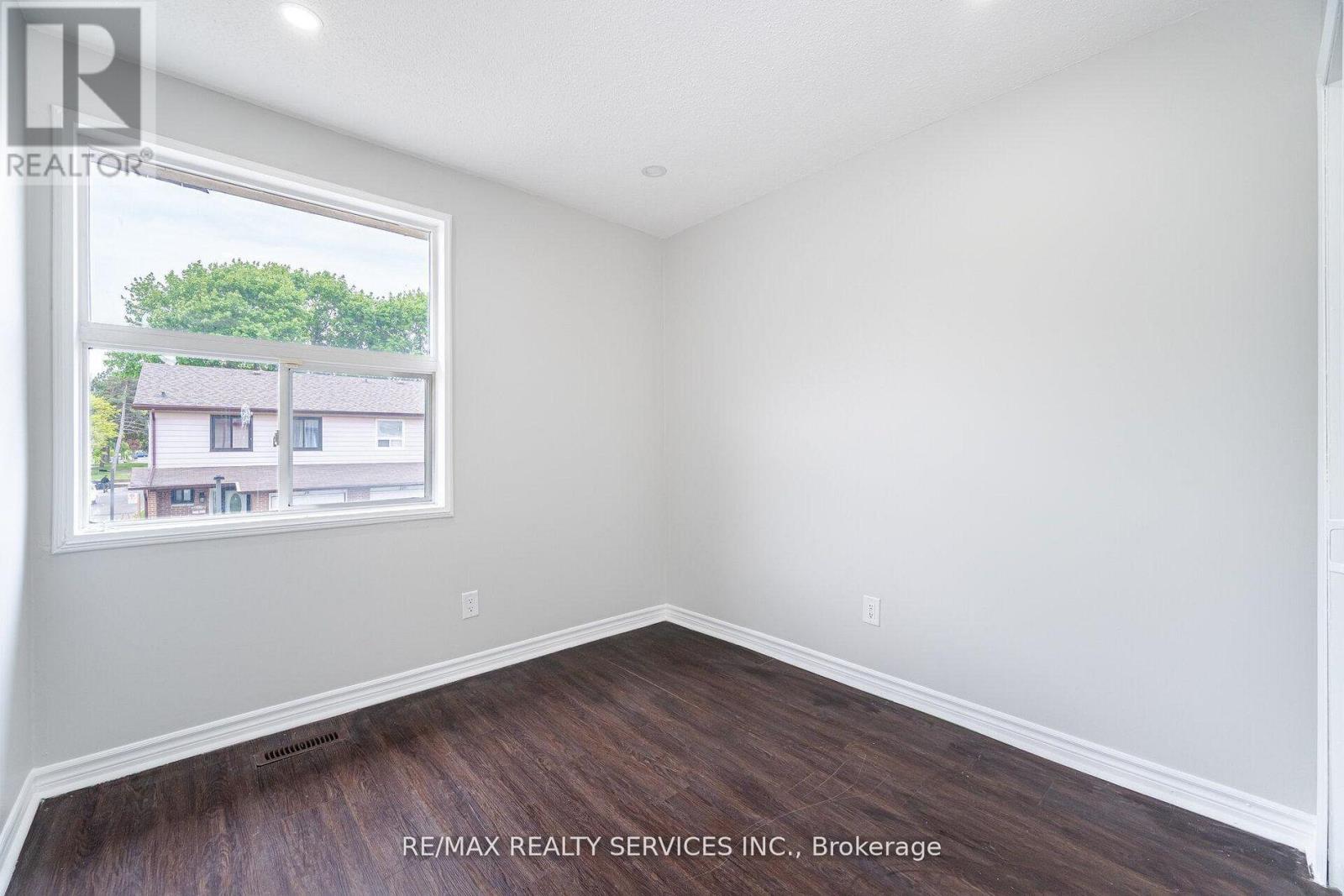 65 - 3525 Brandon Gate Drive, Mississauga, Ontario  L4T 3M3 - Photo 32 - W12705090