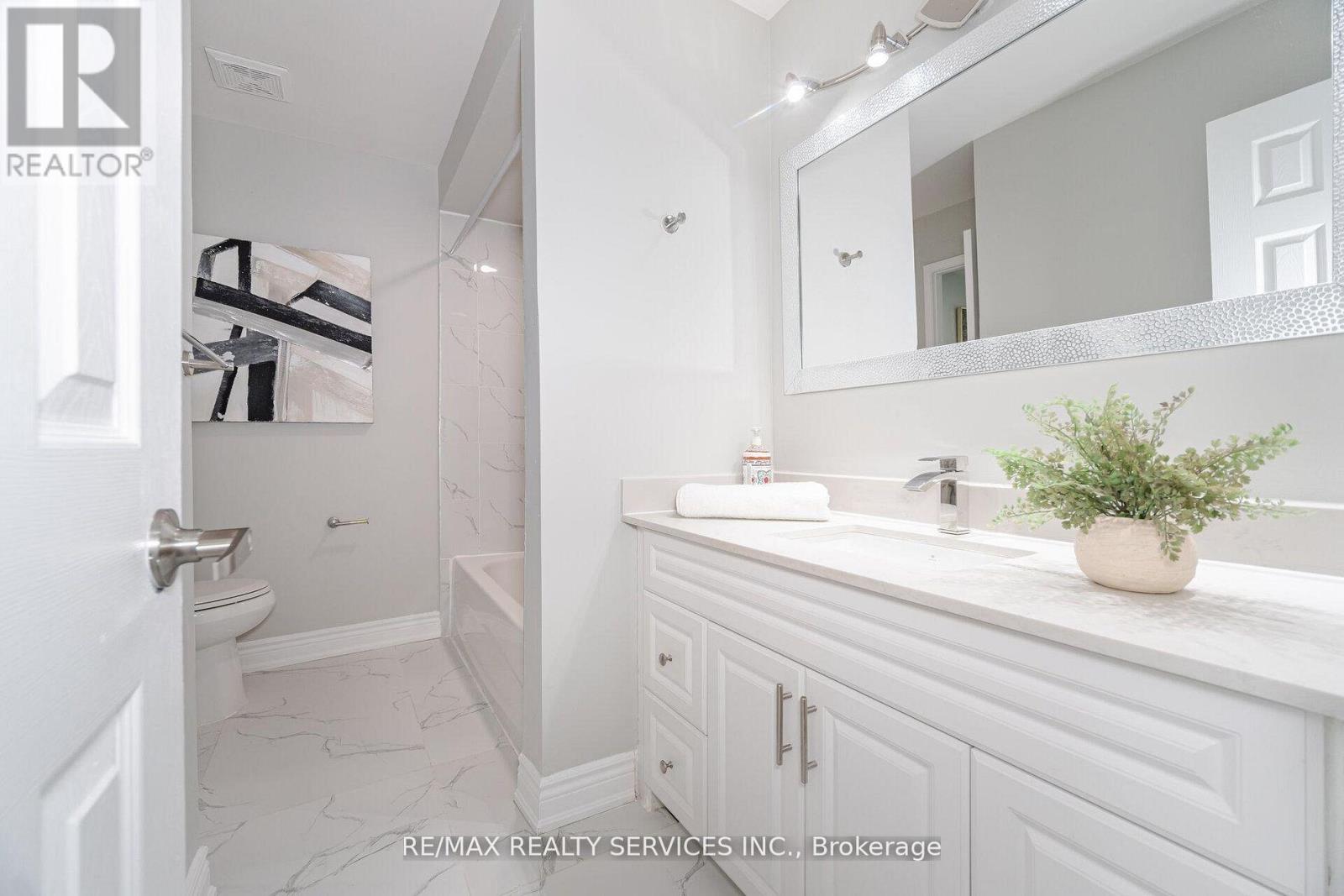 65 - 3525 Brandon Gate Drive, Mississauga, Ontario  L4T 3M3 - Photo 34 - W12705090