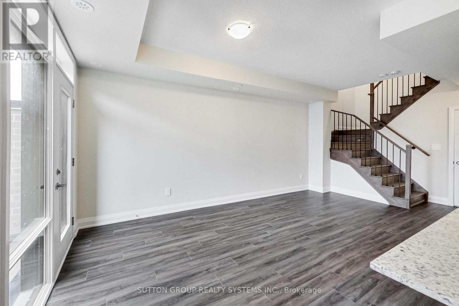 114 - 1581 Rose Way, Milton, Ontario  L9E 0J2 - Photo 7 - W12705132