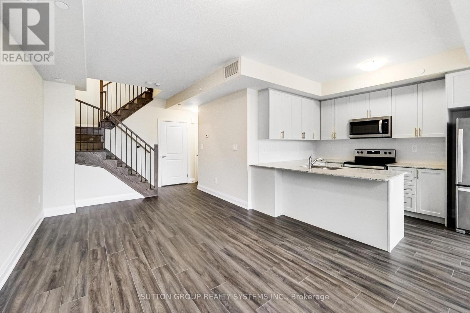 114 - 1581 Rose Way, Milton, Ontario  L9E 0J2 - Photo 9 - W12705132