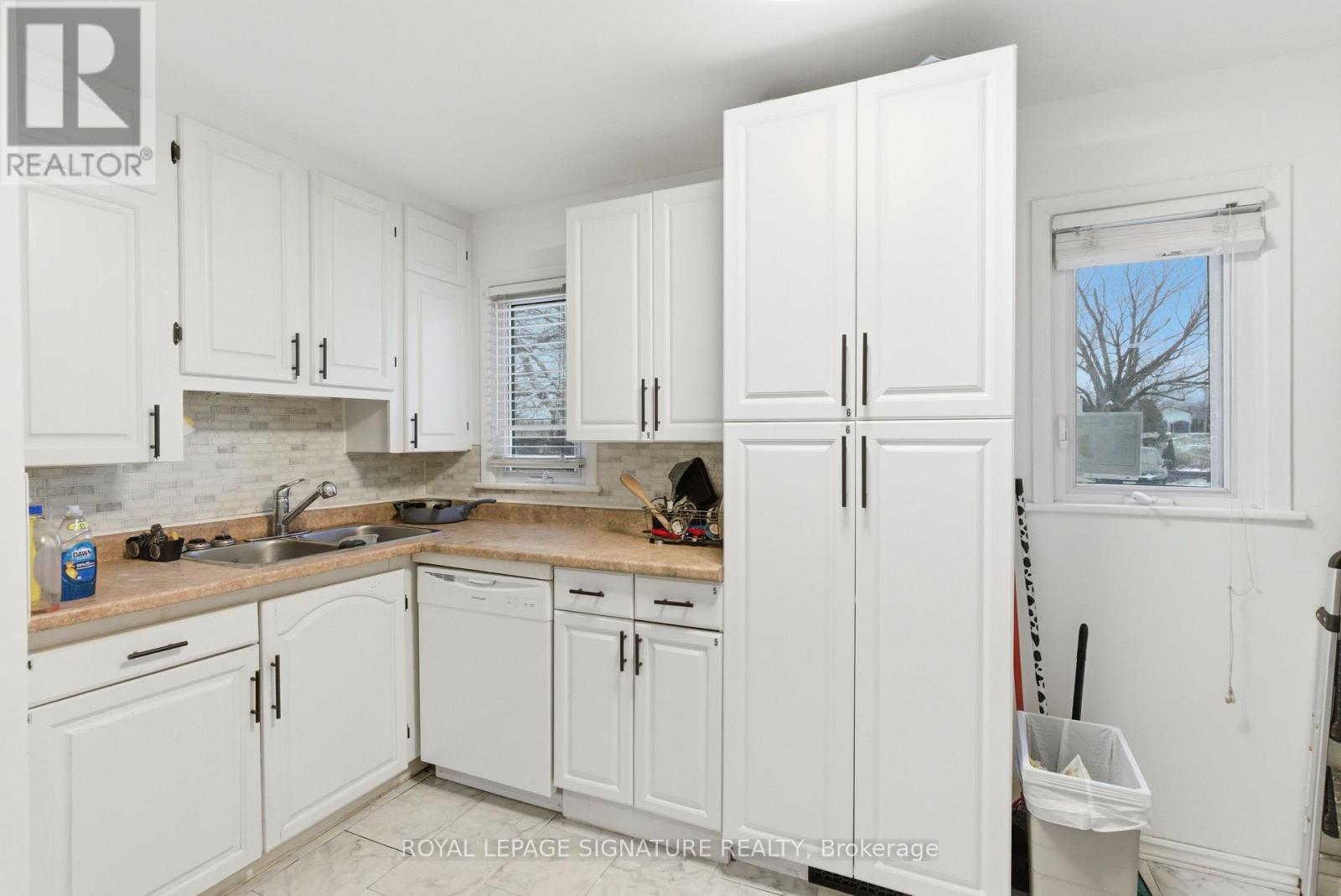 805 Morphet Avenue, Peterborough, Ontario  K9J 2X7 - Photo 3 - X12704976