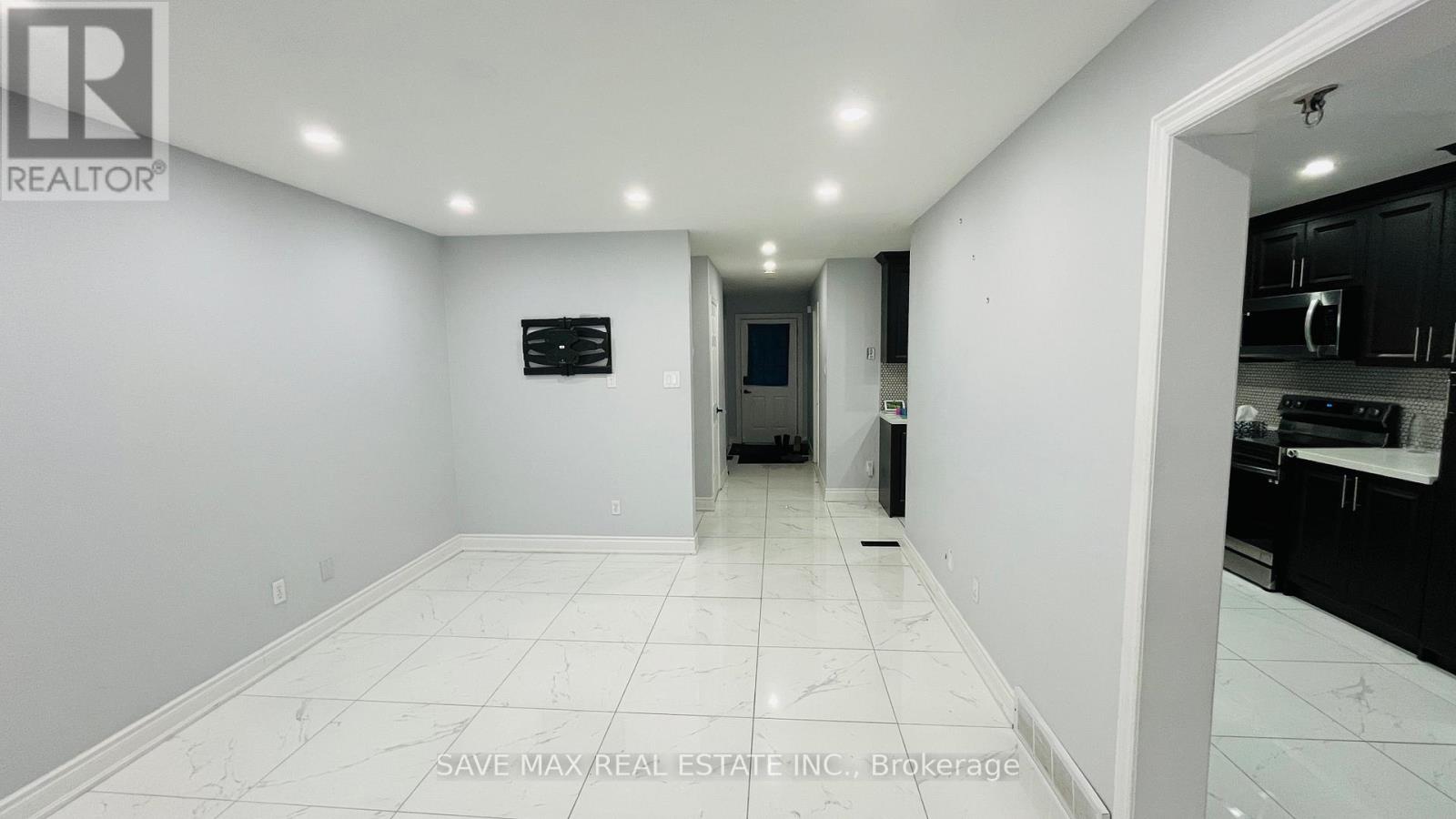 803 Deveron Crescent, London South, Ontario  N5Z 5B4 - Photo 2 - X12705062