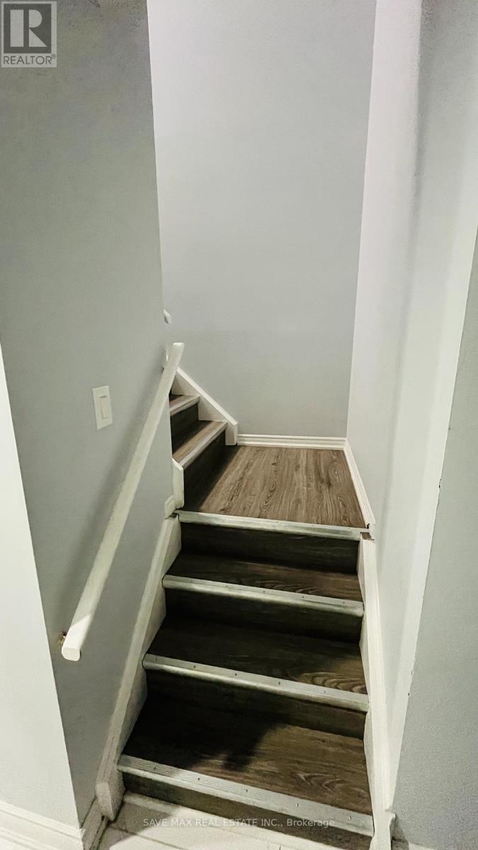 803 Deveron Crescent, London South, Ontario  N5Z 5B4 - Photo 9 - X12705062