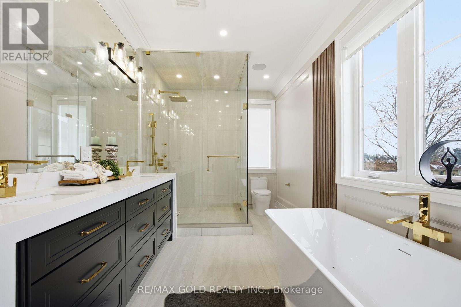 507 Wildwood Drive, Oakville, Ontario  L6K 1V1 - Photo 23 - W12704884