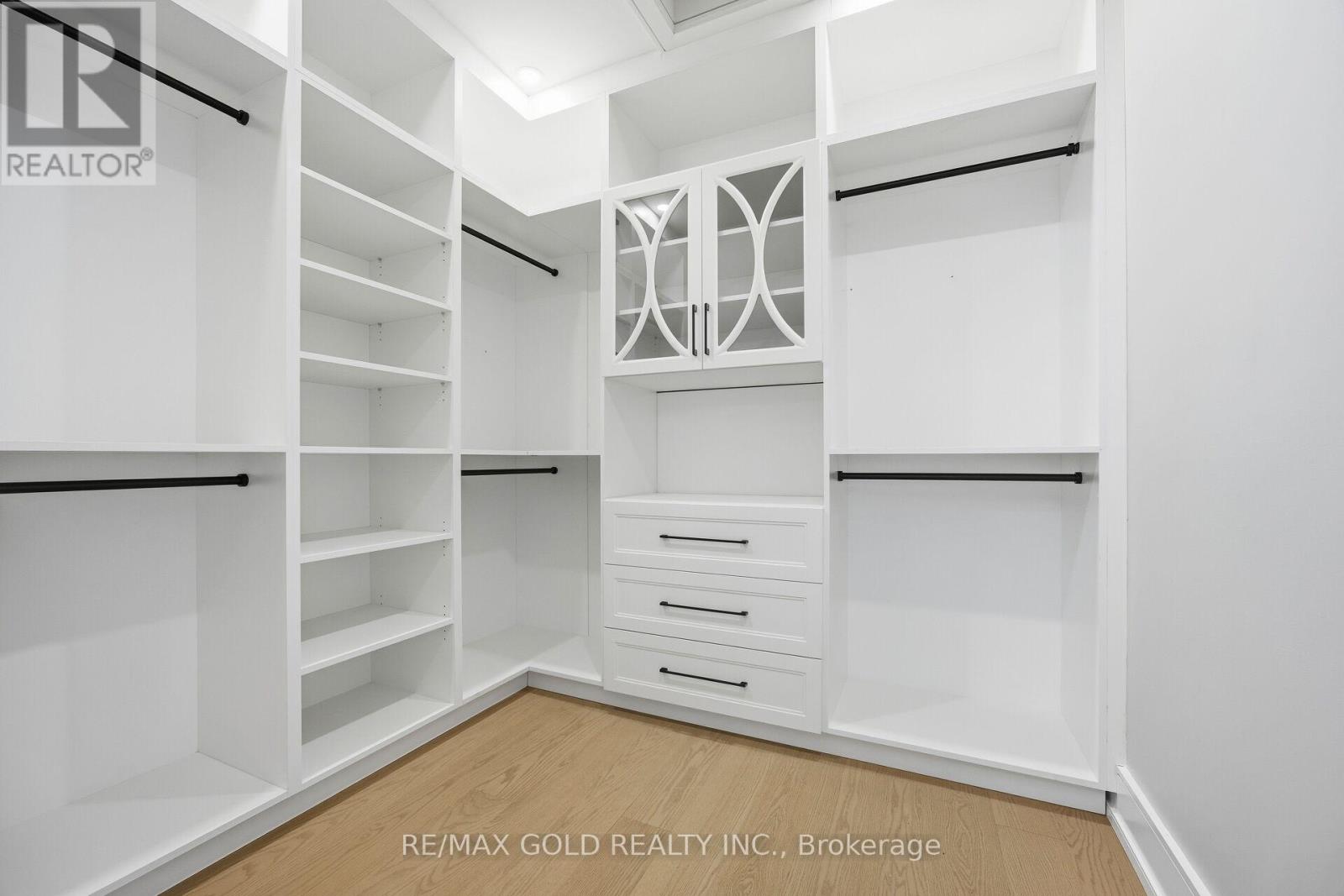 507 Wildwood Drive, Oakville, Ontario  L6K 1V1 - Photo 27 - W12704884