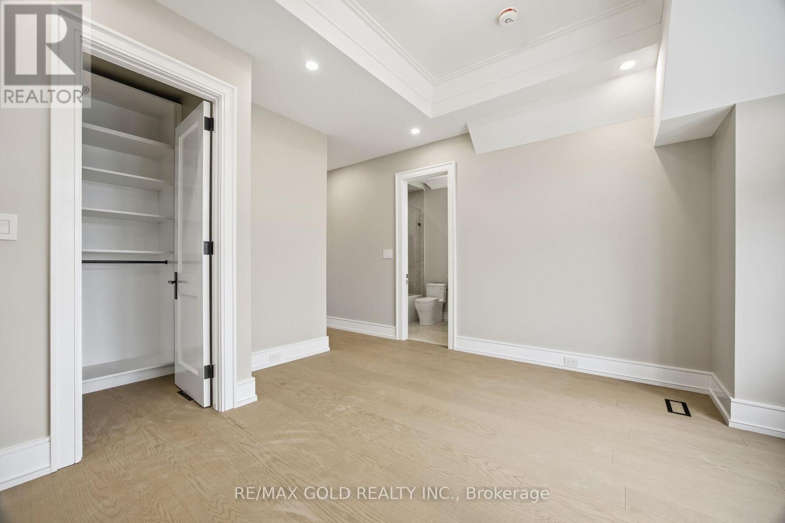 507 Wildwood Drive, Oakville, Ontario  L6K 1V1 - Photo 34 - W12704884