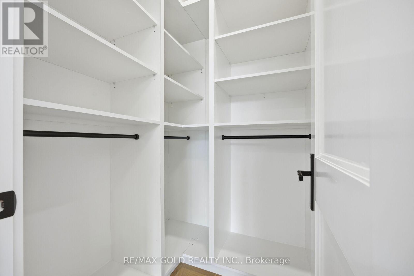 507 Wildwood Drive, Oakville, Ontario  L6K 1V1 - Photo 35 - W12704884