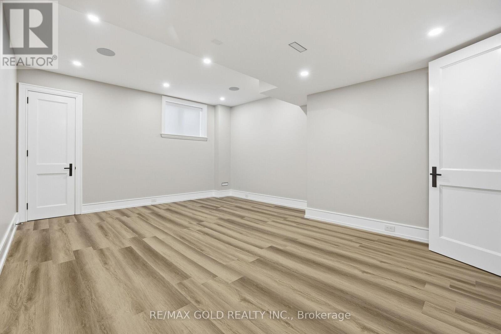 507 Wildwood Drive, Oakville, Ontario  L6K 1V1 - Photo 48 - W12704884