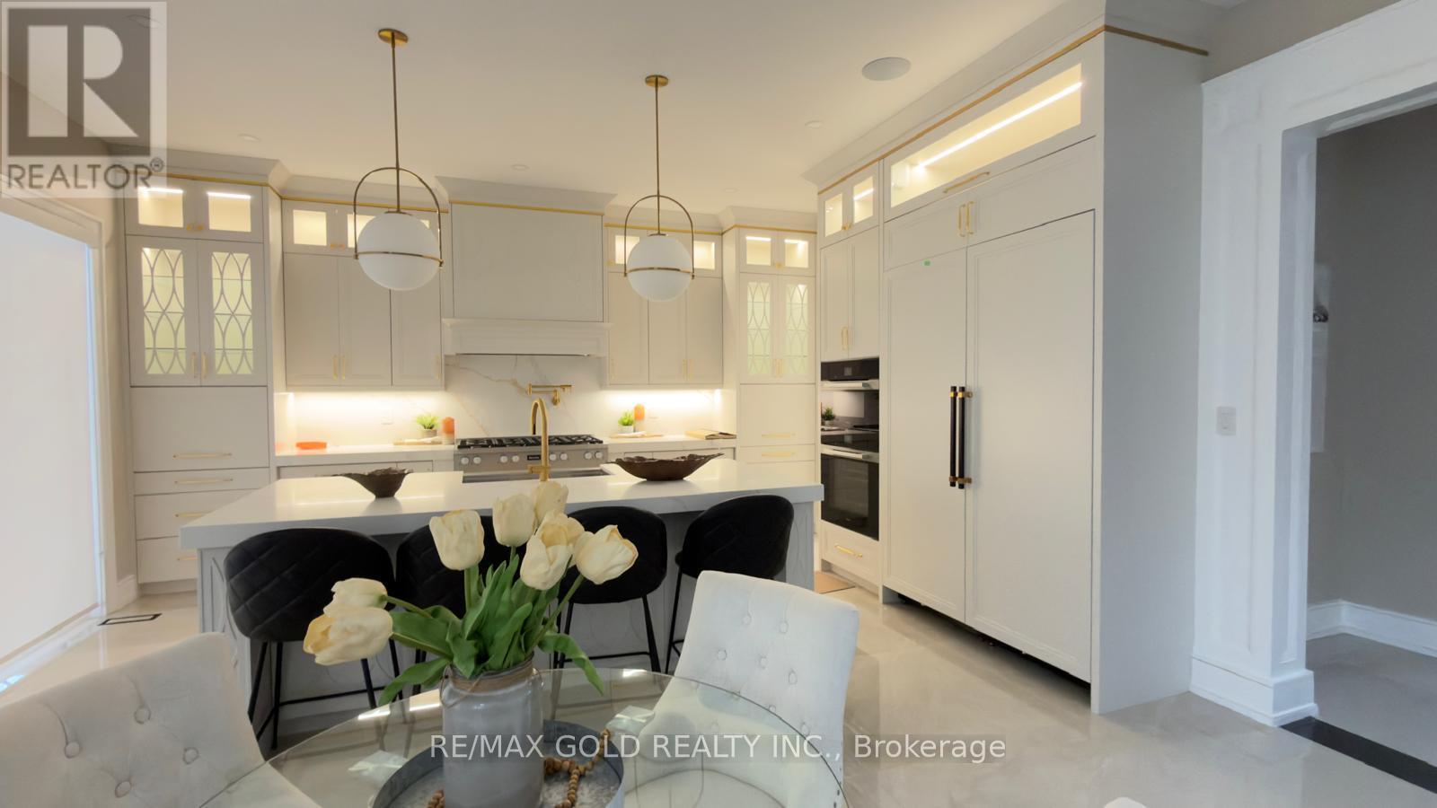 507 Wildwood Drive, Oakville, Ontario  L6K 1V1 - Photo 5 - W12704884