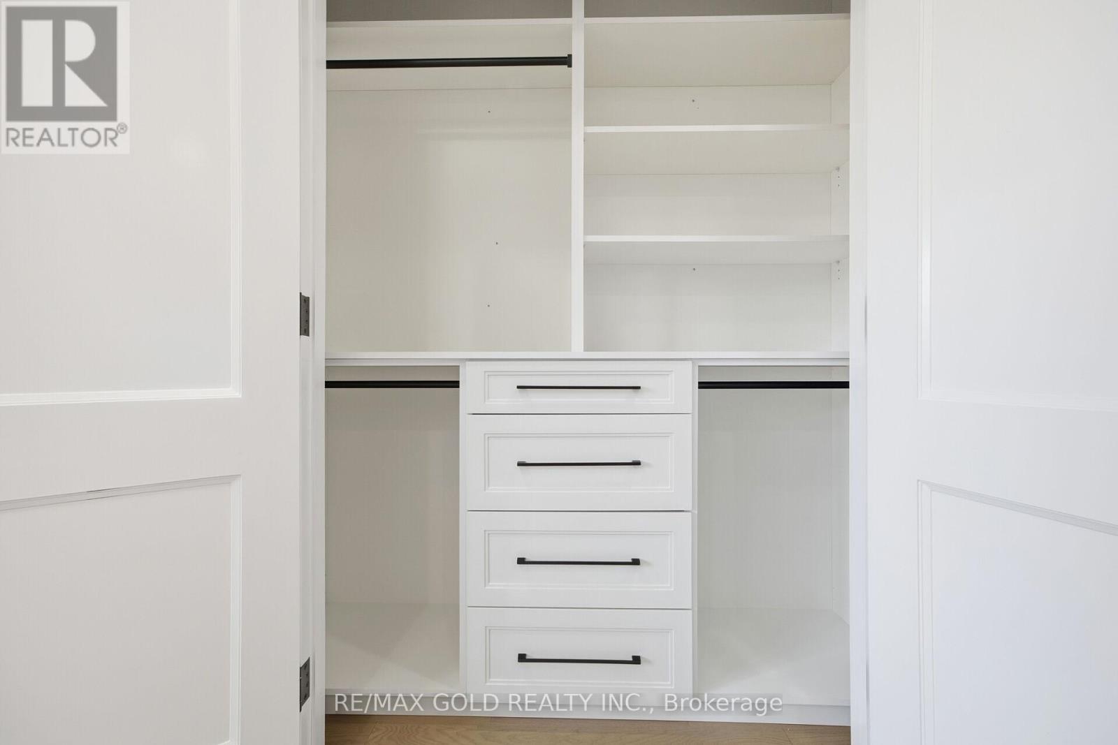 507 Wildwood Drive, Oakville, Ontario  L6K 1V1 - Photo 36 - W12704884