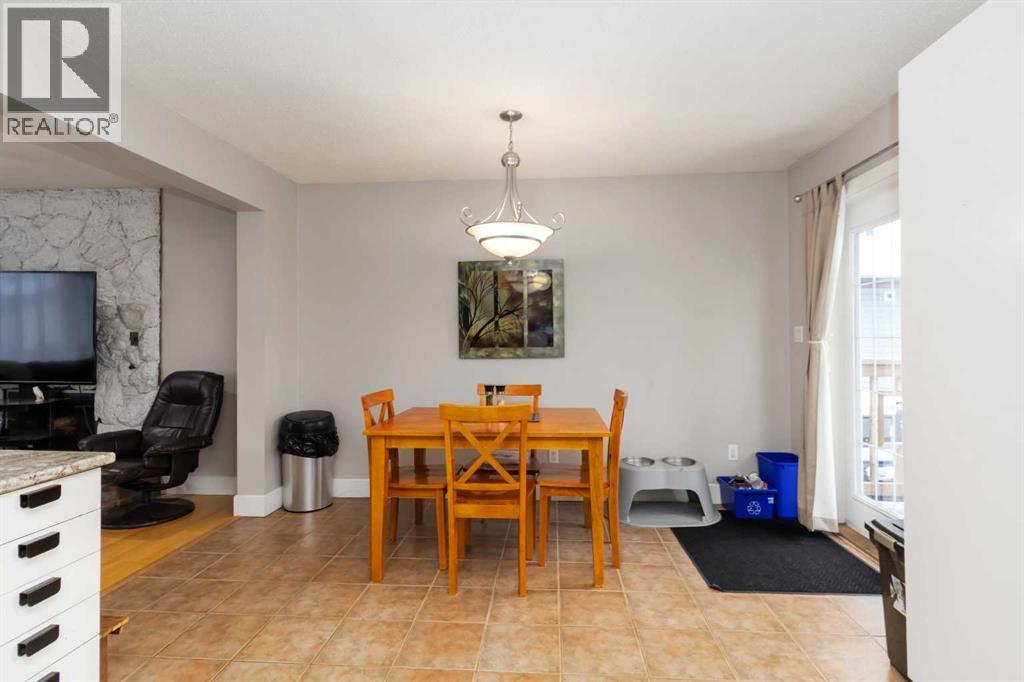 237 Cochrane Crescent, Fort Mcmurray, Alberta  T9K 1J6 - Photo 12 - A2270784