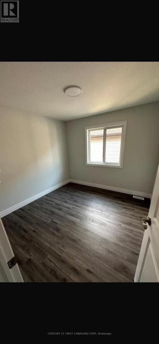 2653 Bobolink Lane, London South, Ontario  N6M 1G4 - Photo 11 - X12705142