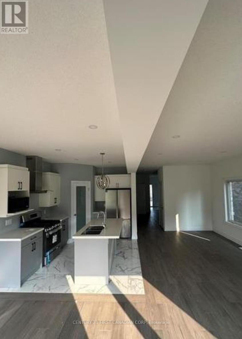 2653 Bobolink Lane, London South, Ontario  N6M 1G4 - Photo 5 - X12705142