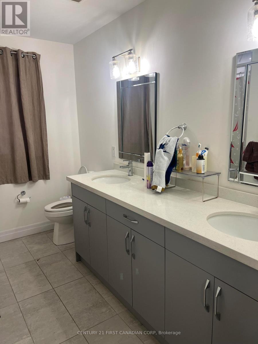 2653 Bobolink Lane, London South, Ontario  N6M 1G4 - Photo 8 - X12705142