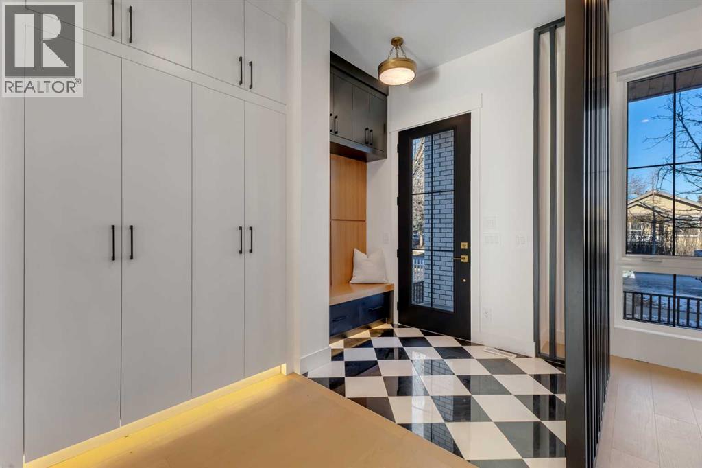 1321 10 Avenue Se, Calgary, Alberta  T2G 0W8 - Photo 4 - A2279882