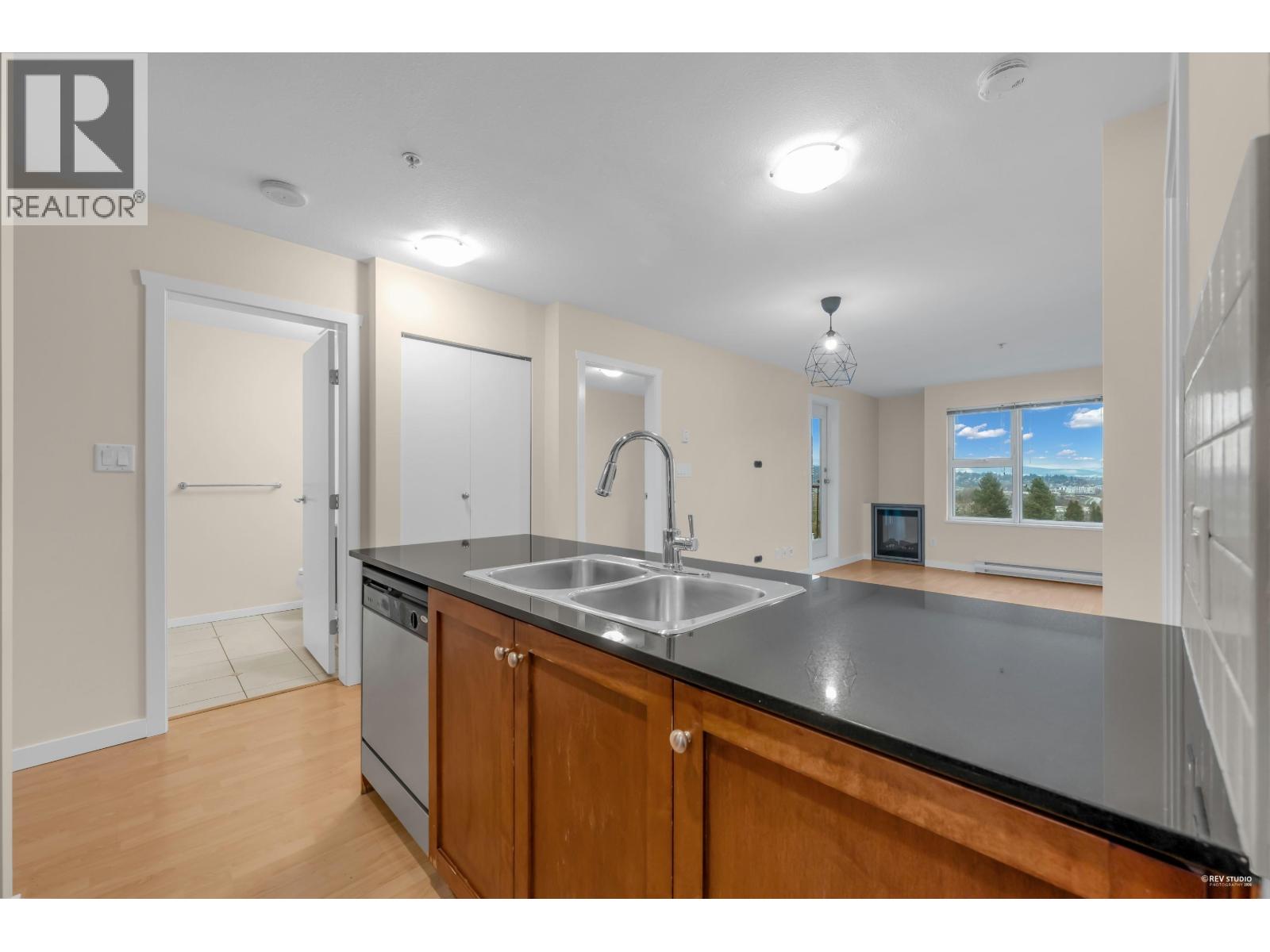 603 415 E Columbia Street, New Westminster, British Columbia  V3L 0B4 - Photo 4 - R3080357